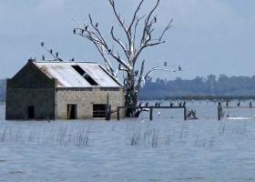 El gobierno nacional cree que la solución para los inundados del sur de Santa Fe está en el Paraná con una inversión de 10.000 M/$