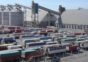 Transportistas de granos denunciarán a los dadores de carga en Defensa de la Competencia