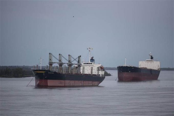 Analizarán la posibilidad de realizar una "autopista navegable" alternativa al Paraná