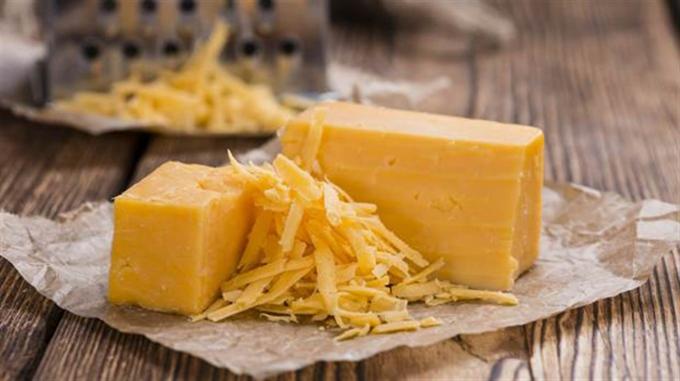 Sigue la guerra del queso: aconsejan no aceptar un pedido de Europa para cambiar los nombres al gouda y al parmesano