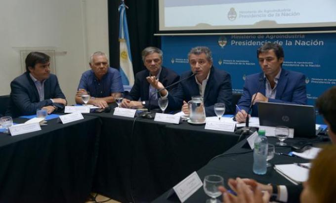 Etchevehere puso en marcha dos nuevas mesas de competitividad