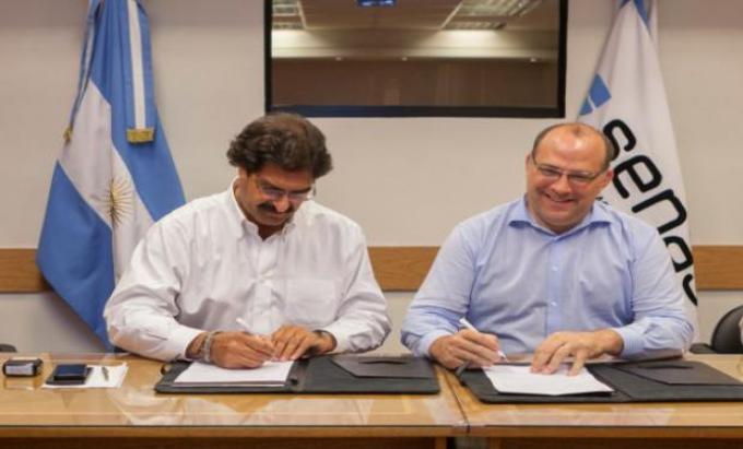 Buenos Aires: el Senasa y Agroindustria firmaron un convenio para fortalecer la cadena láctea