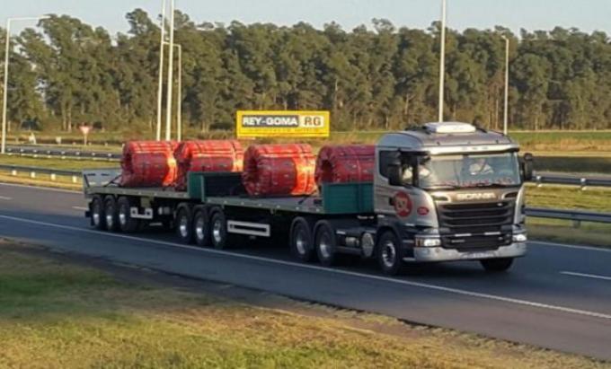 Comenzaron las pruebas con camiones bitrenes en la ruta 9