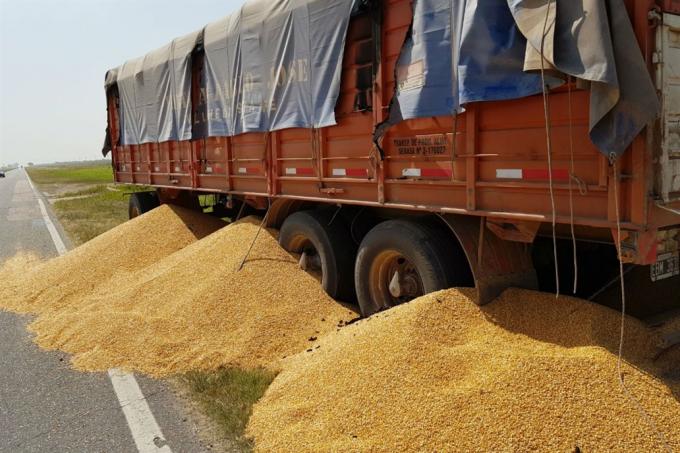 Advierten que aún hay problemas con camioneros en el puerto de Quequén.