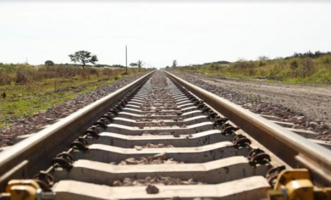 Ya se renovaron los primeros 400 kilómetros de vías del Belgrano Cargas