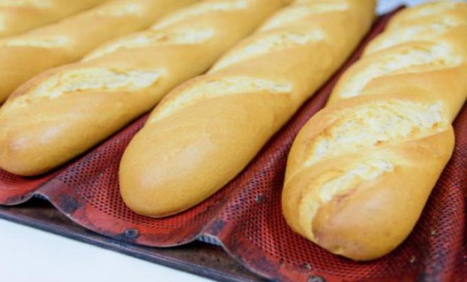 Científicos santafecinos crearon un pan más saludable que el tradicional
