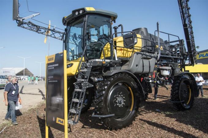 Nueva avanzada de John Deere en el mercado local de maquinaria: se quedó con el control de PLA