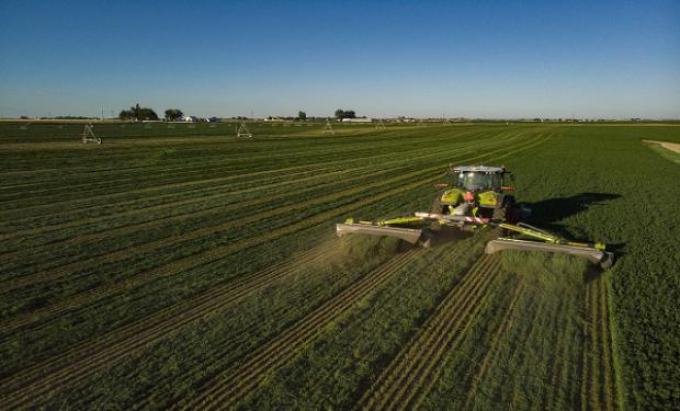 La segadora CLAAS Disco 1100 batió el récord mundial en capacidad de corte 