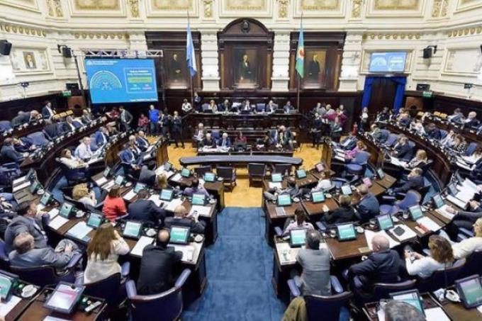 Entre todas las legislaturas provinciales se gastan $ 80 millones por día