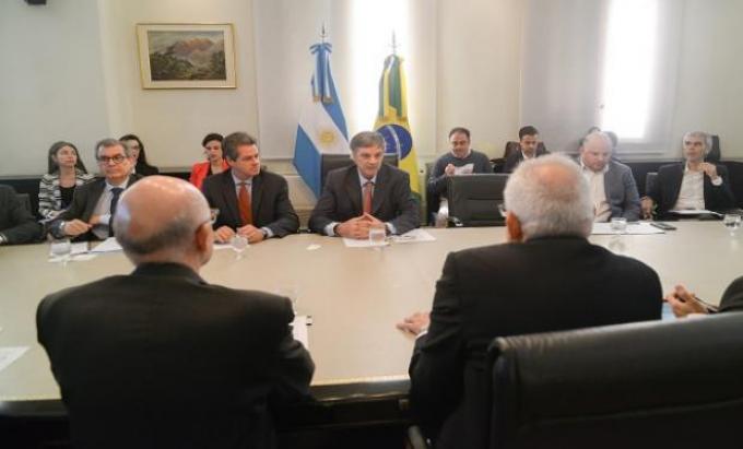 Argentina y Brasil reunidos para potenciar la bioindustria regional
