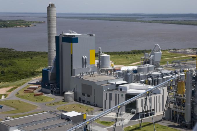 Uruguay va camino a convertirse en una potencia celulósica con la instalación de una tercera megaindustria: “Pasaron doce años y no ha sucedido nada”
