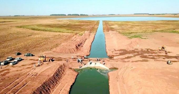 Denuncian al gobierno de Santa Fe por abrir un canal de escurrimiento de La Picasa
