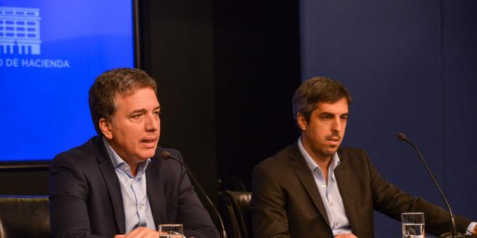 Por primera vez en siete años el sector público argentino logró superávit primario gracias al impuestazo aplicado al campo