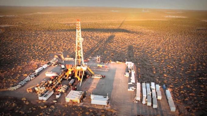 Vaca Muerta pero bien Viva: en los primeros cinco meses del año las compañías petroleras recibieron subsidios directos por más de 9000 M/$