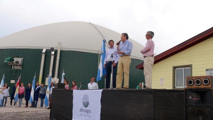 El megatambo estabulado de Adecoagro ya cuenta con casi 9000 vacas lecheras: quiere llegar a un total de 14.000