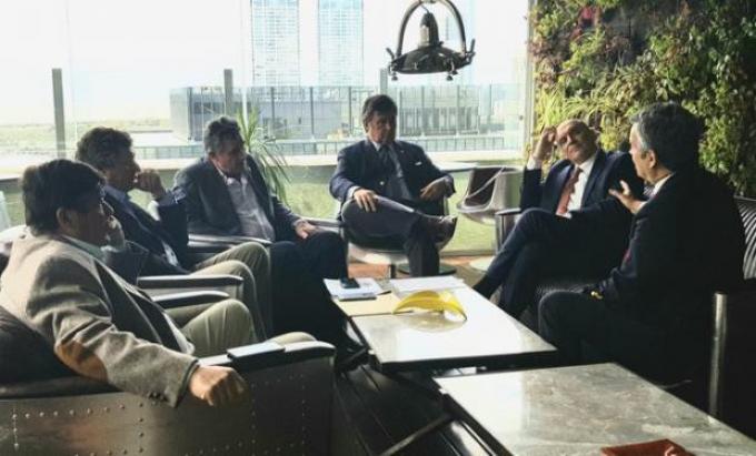 Espert se reunió con la Mesa de Enlace y apoyó las propuestas del campo