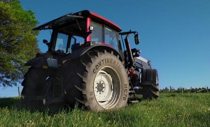 Evalúan elevar un proyecto de Ley para mejorar el transporte de maquinária agrícola.