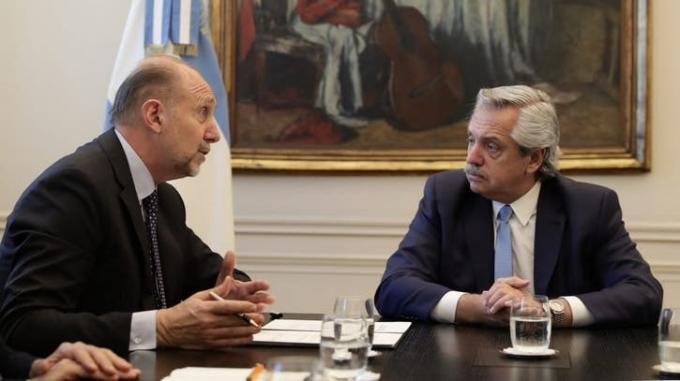 Alberto Fernández lanza el acuerdo federal por la Hidrovía desde Santa Fe
