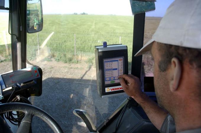 En América Latina hay 77 millones de personas que viven en el campo con mala conexión a Internet