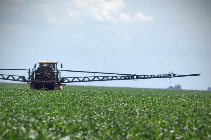 Aplicación de agroquímicos: 90 entidades elaboraron un proyecto de ley nacional