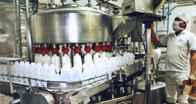 Cooperativas lácteas piden una baja en las retenciones del sector