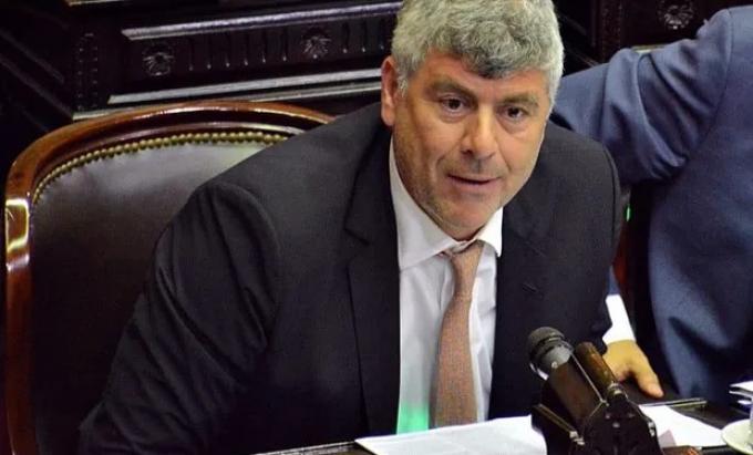Está escondiendo la intención de recaudar": dura carta abierta de Buryaile a Fernández por la amenaza al campo