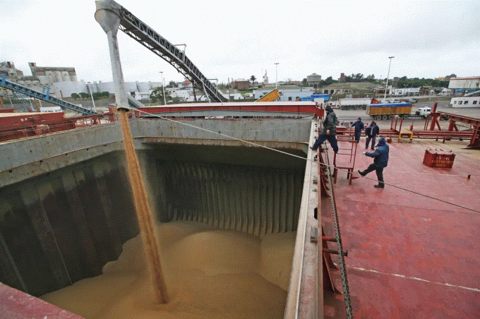 El puerto que tras un largo paro ahora espera cargar granos por más de US$54 millones