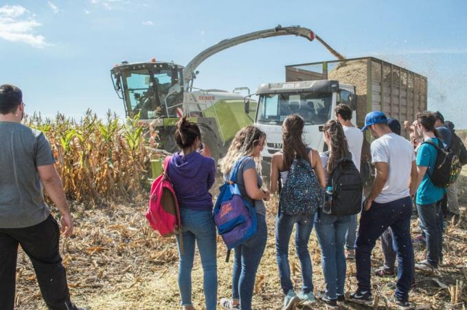 Histórico: por primera vez una facultad de agrarias tiene más mujeres que hombres