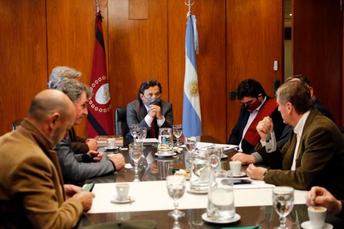 El campo le pidió ayuda al gobernador Sáenz para que se levante el cepo a la carne