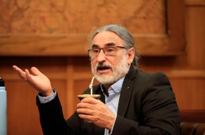 Basterra defendió el plan ganadero oficial