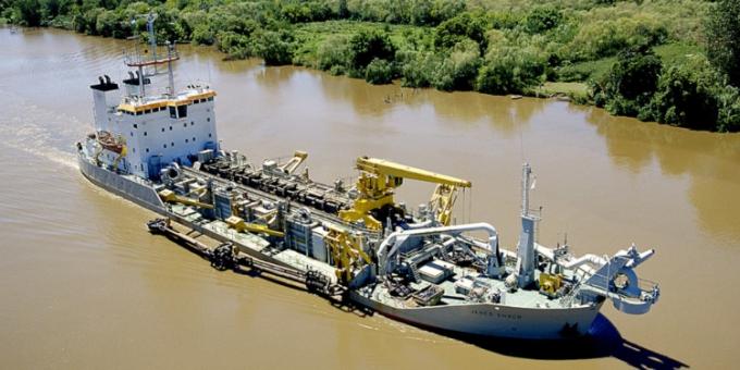 Hidrovía: Cuando la estupidez se transforma en el mayor peligro ambiental