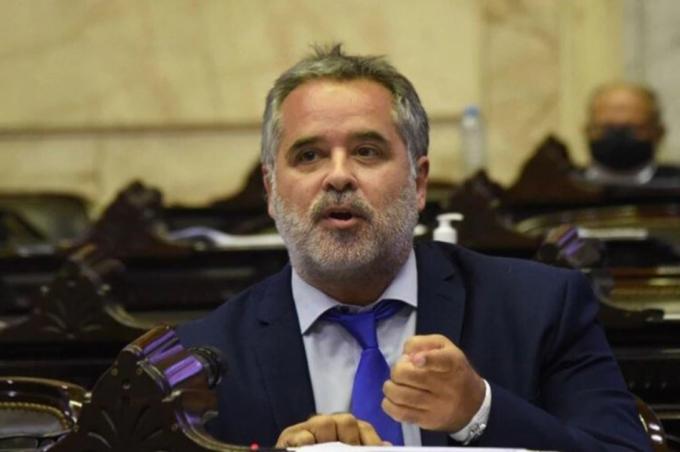 Un diputado de Lavagna dice que el Gobierno se quedó con $12.000 millones que eran para el campo