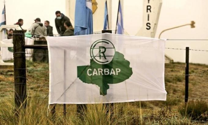 Rechazo ruralista a los dichos de Domínguez sobre nuevas intervenciones sobre el mercado de carne, trigo y maíz