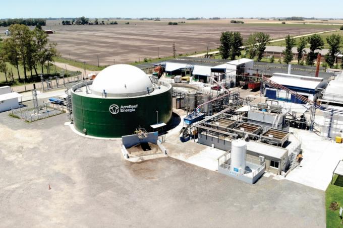 Producen energía para la red con los desechos de un frigorífico 
