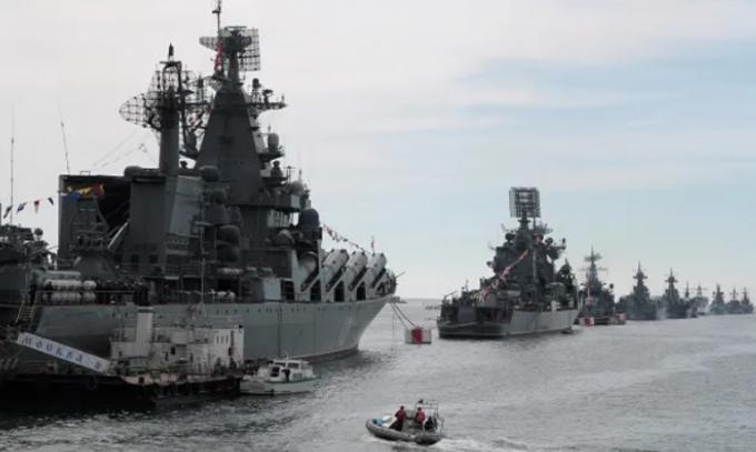 Guerra Rusia-Ucrania: un barco de Cargill fue "golpeado por un proyectil", mientras India suspende compras de aceite