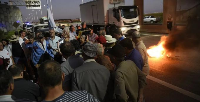 En el campo amenazan con recrudecer la protesta contra el Gobierno