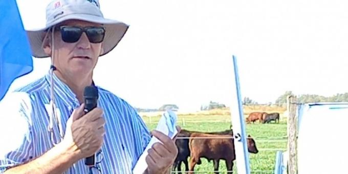 José Ignacio Arroquy investiga cómo alimentar a los bovinos desde que son terneros: “Argentina puede aumentar su stock de carne solo incrementando el peso del novillo”, razona
