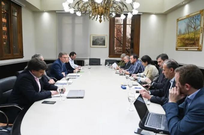 Sin cambios en las trabas para exportar en la primera reunión entre Agricultura y los técnicos de la Mesa de Enlace