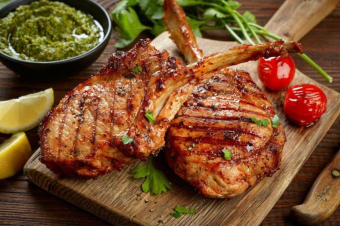 Por la crisis económica se frenan las subas para la carne vacuna, pero crece fuerte el precio de las opciones más baratas, el pollo y el cerdo