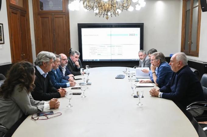 Dejemos de discutir tanto: la Mesa de Enlace pidió por la baja de las retenciones