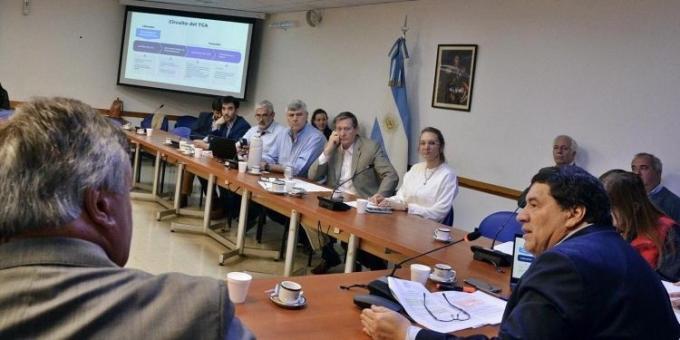 Diputados analizan crear un título de crédito para que el productor pueda tomar deuda y pagarla con lo mismo que produce, sea soja o cabritos