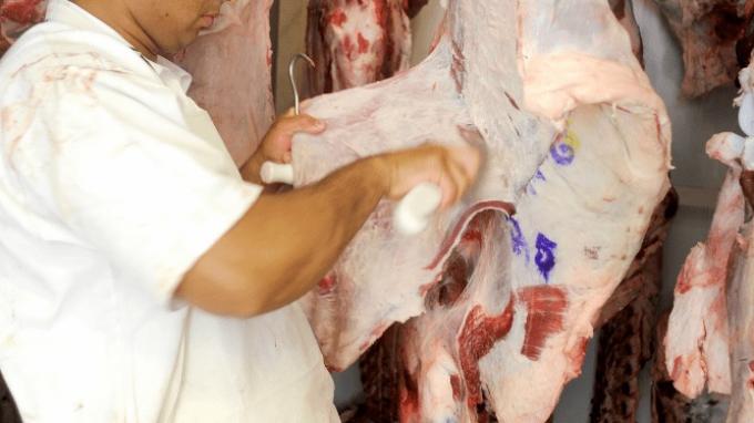 Precios Descuidados donde la canasta cárnica vacuna acumula un retraso inflacionario superior a veinte puntos
