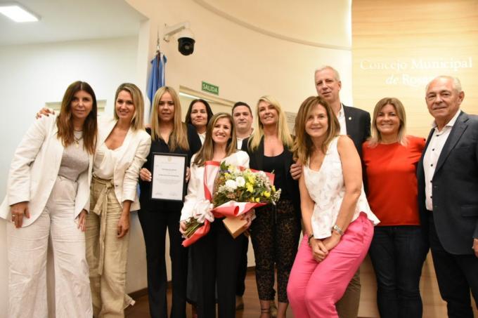 La presidente de Sociedad Rural de Rosario María Soledad Aramendi fue distinguida por el Concejo Municipal