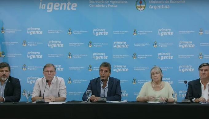 El Gobierno invertirá $ 900 millones para reforzar la prevención y control de la gripe aviar