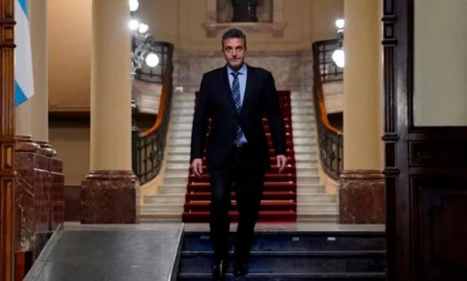 Massa prepara un programa de incentivo a las exportaciones del agro y las economías regionales.