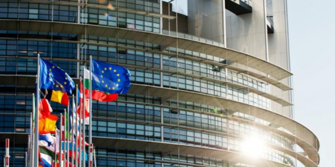 El Parlamento Europeo aprobó la norma que restringe el ingreso de productos provenientes de zonas deforestadas y que no respeten los derechos indígenas.