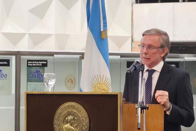  El secretario de Agricultura se expresó en favor de “quitar” las retenciones en situaciones como la sequía