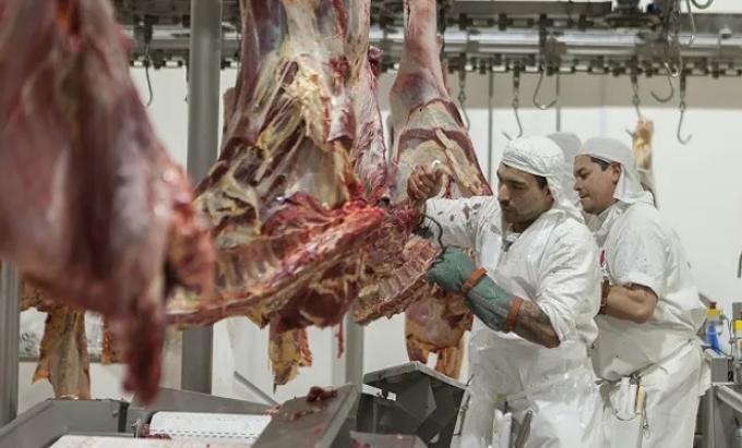 Un frigorífico pampeano puso US$ 7,5 millones como seguro para poder seguir exportando