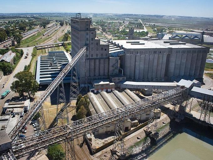 Alerta comercial. Terminal Bahía Blanca suspende cupos hasta nuevo aviso por daños generados por el desastre climático