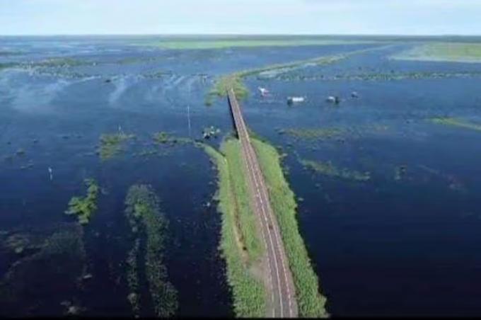 Corrientes en 24 horas llovió 350 milímetros y se viven horas dramáticas en varias zonas rurales